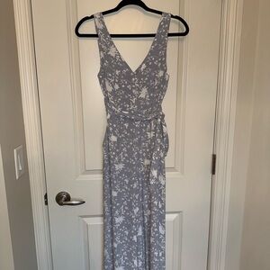 Wilfred Light Gray & White Floral V-Neck Maxi Dress